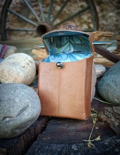 Étui en cuir marron avec... 2