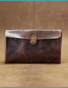 Pochette en cuir marron...
